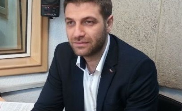 Бивш министър стана иподякон