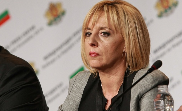 Манолова: ГЕРБ ще имат пълен контрол върху дейността на службите