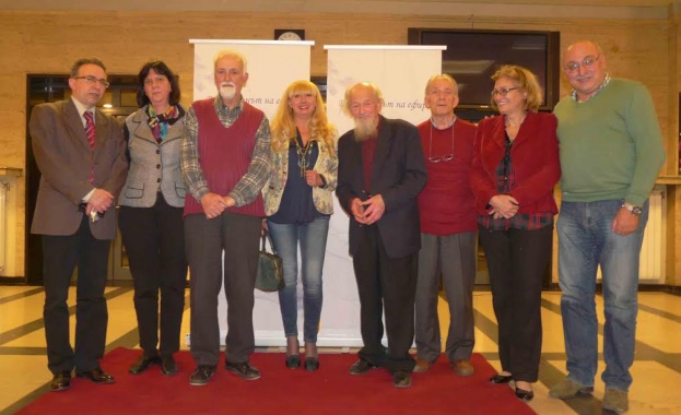  Мирчо Сливенски разказва историята на БНР в кадри