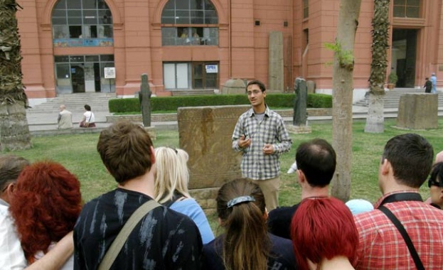 Екскурзоводите искат регистър