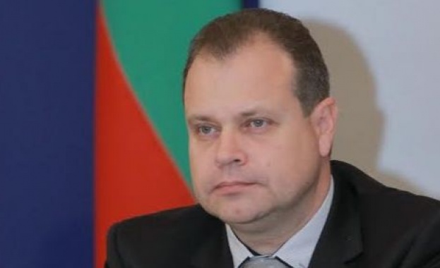 Инж. Лазаров: Всички тапи по "Тракия" и "Хемус" са отворени