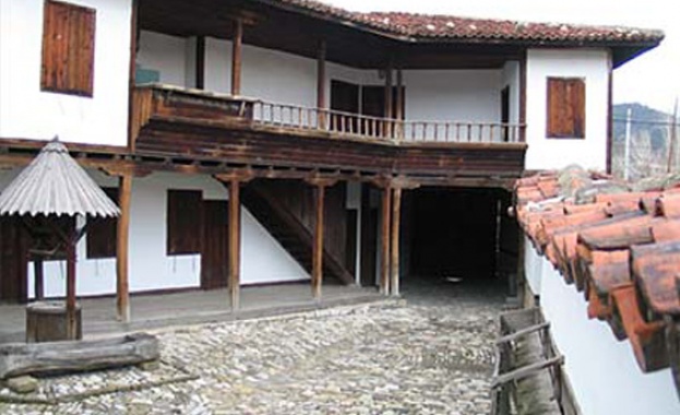 Рашидов разпореди проверка за обира от къщата-музей на Хаджи Димитър