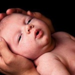 В Индия се роди момче с осем крайника /снимка/