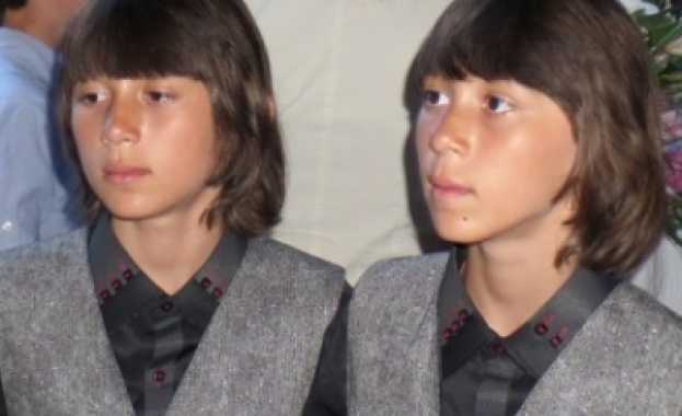Слави Трифонов ще дели една сцена с близнаците Хасан и Ибрахим