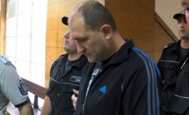 3 години и 4 месеца затвор за убиеца на Паоло