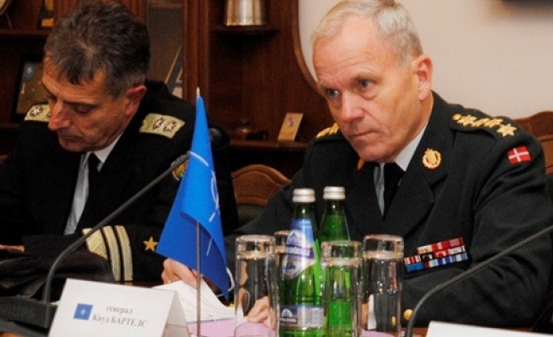 В Киев пристигна делегация на НАТО 