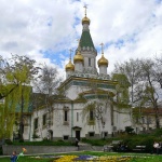Дядо Серафим чака писмата на вярващите