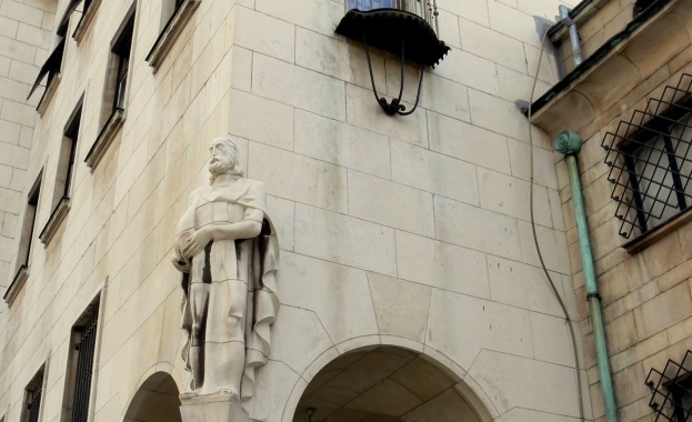 БНБ отказва да обяви заплатите на Искров и подуправителите