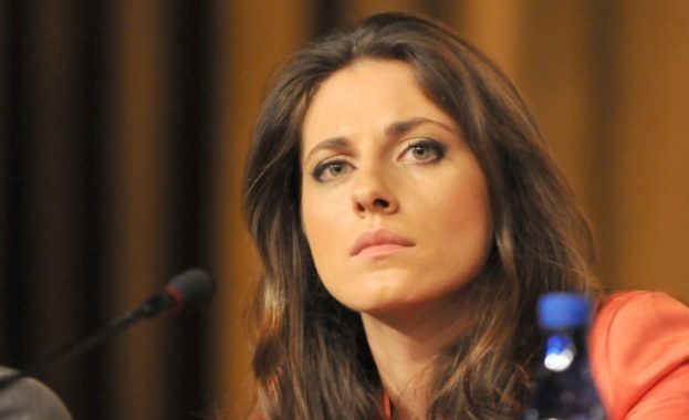 15 бивши депутати се връщат в парламента като съветници