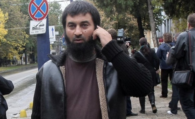 Ахмед Муса Ахмед е част от международна група, разпространяваща идеите на "Ислямска държава"
