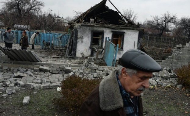 Нощта в Донецк премина под звуците на артилерийска стрелба