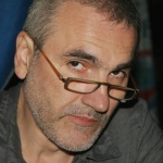 Жена икономист и световен шампион по шах, е по-добър избор от пожарникар бодигард от мутренска групировка