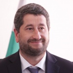 Да реформираш съдебната власт, е като да местиш гробище 