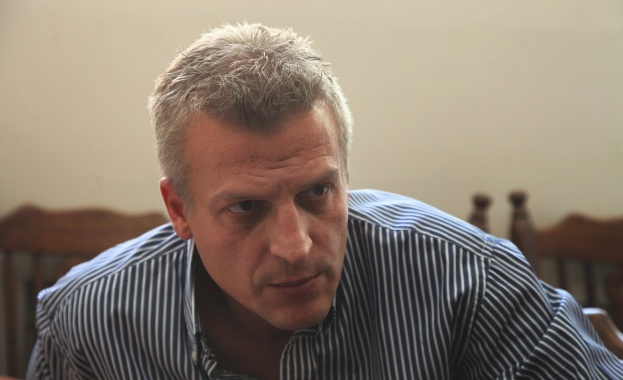 Лекари призоваха Петър Москов да остане министър