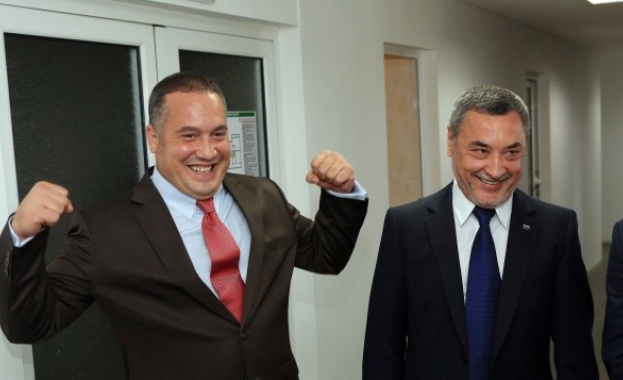 Слави Бинев е подал оставката си по съвест, а не по принуда