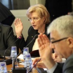 Менда Стоянова: Синдикатите трябва да имат по-реалистични искания