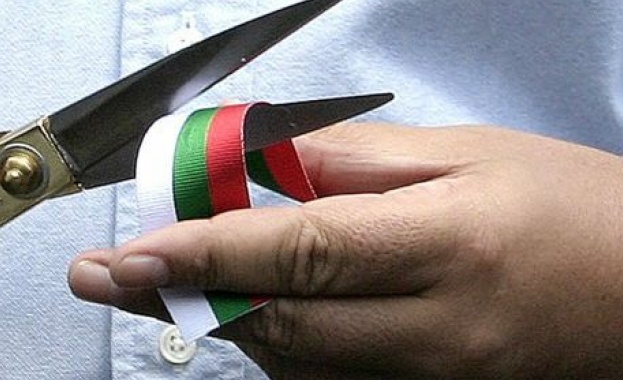 Бъчварова и Лукарски откриха реновираната сграда на търговската ни служба в Белград