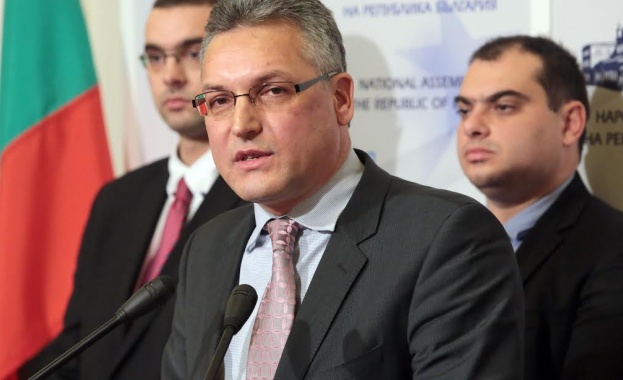 Жаблянов: Борисов не е премиер на България. Със случая "Бокова" се видя каква е външната ни политика