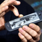 Forbes определи новия YotaPhone 2 като „пробив на годината”