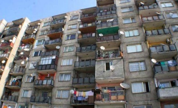 3 поколения на 60 квадрата: 41% от българите живеят в пренаселени жилища