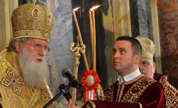 Да преклоним глави пред подвига на онези, които отдадоха живота си за нашата свобода