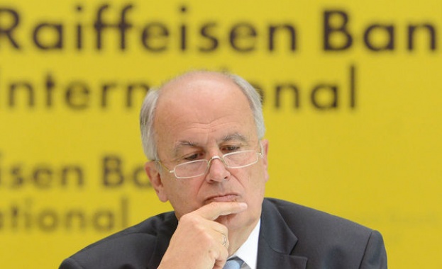 Шефът на Raiffeisenbank: САЩ ще се борят с Русия до последния европеец
