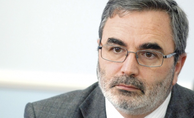 Д-р Ангел Кунчев: На прага на грипна вълна сме, времето за ваксинация мина