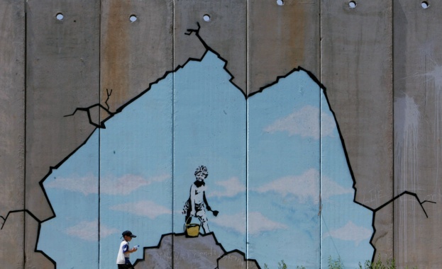 Учебен атлас изтри Израел от картата на Близкия Изток