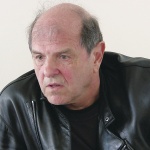 Тома Томов: България вижда мрака и мракът гледа България