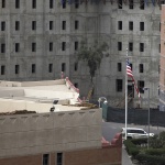 Приказка от 1001 нощ за война, петрол и още нещо