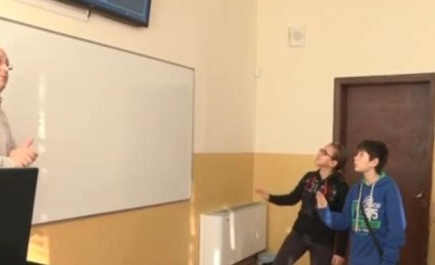 Microsoft избра учител от Шумен за иновативен преподавател Microsoft избра учител от Шумен за иновативен преподавател