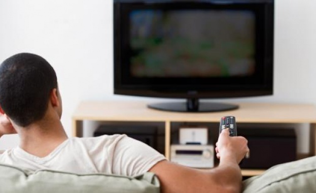 Турските власти закриха над 20 телевизии и радиостанции. Затворен е и канал за детски филмчета