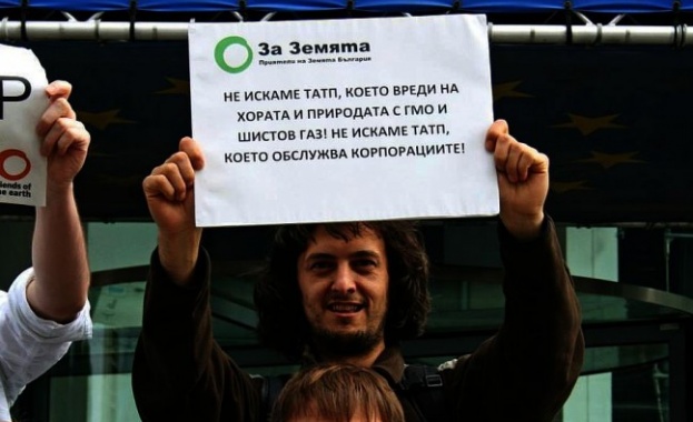 Как американските корпорации завладяват света