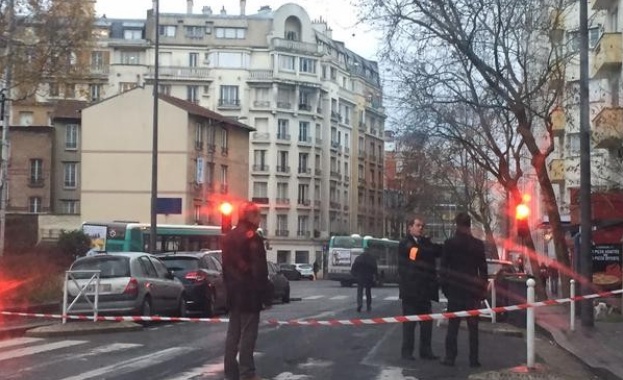Полицията разследва няколко атаки срещу джамии във Франция