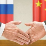 Ноам Чомски: Западът тласка Русия в обятията на Китай