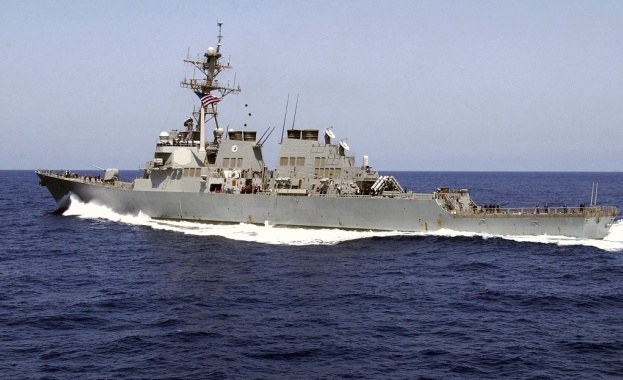 Американският „Доналд Кук“ пристигна във Варна