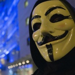 Хакерите от Anonymous обявиха война на тероризма след кървавия атентат в Париж