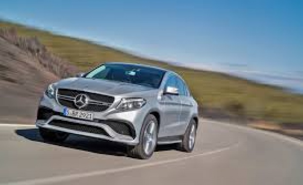 Mercedes-Benz представи конкурента на BMW X6M
