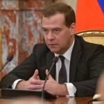 Медведев: Имаме право да искаме връщането на украинския заем предсрочно