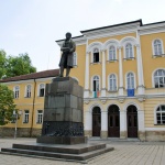 Априловската гимназия в Габрово чества 180 години