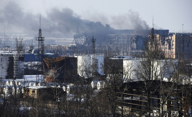 Украинската армия обстрелва жилищните квартали на Донецк и Горловка