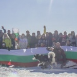 400 души изкачиха Черни връх „по стъпките на Алеко“