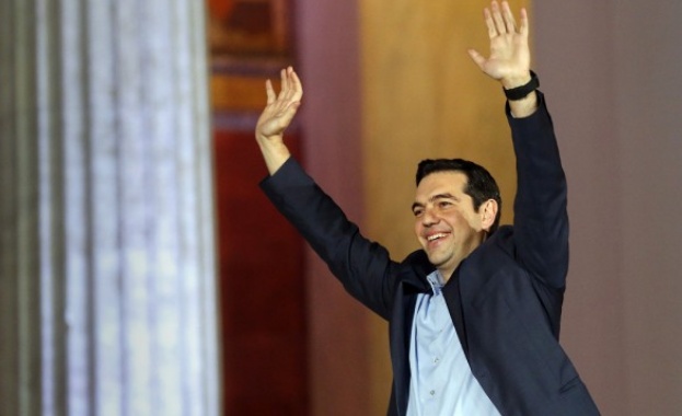 Ципрас: ЕК одобри проектобюджета на Гърция без съкращения на пенсиите 