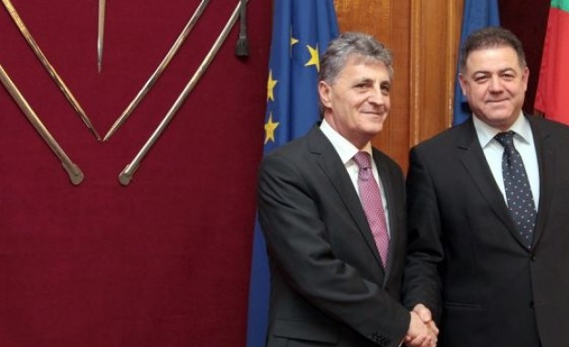 Ненчев и румънският му колега: Югоизточният фланг на НАТО има нужда от подсилване