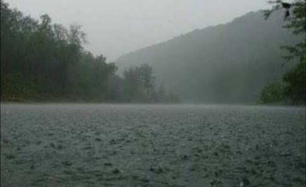 Има условия за градушки и днес