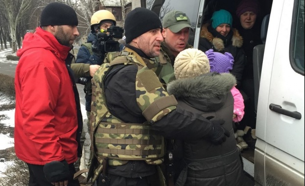 Украинската армия осуетява евакуацията на мирното население в Дебалцево