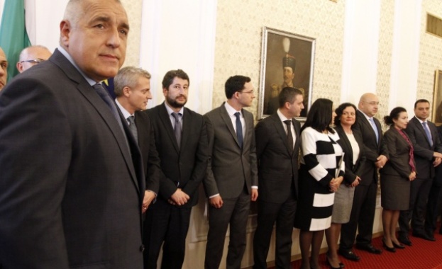 Галъп: Първите сто дни на новата власт - затишие пред избори 