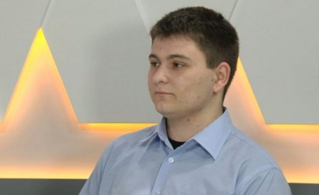 19-годишният Атанас разработва таблет за незрящи: С отказите идват големите решения