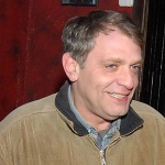 Политиците у нас приписват имотите си на дъщери, на шурея, на шурулинка си