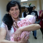 60-годишна рускиня роди момиченце 
